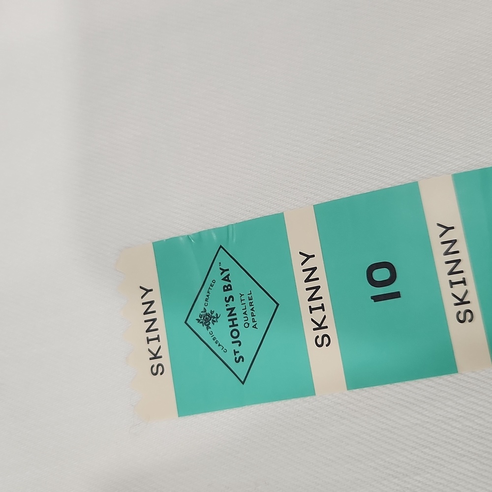 Women's White Jeans - Picture 2 of 6